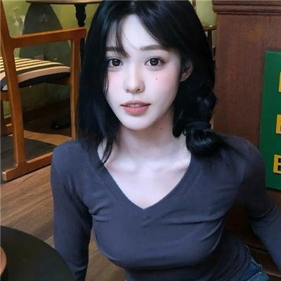 百合绽放 封面